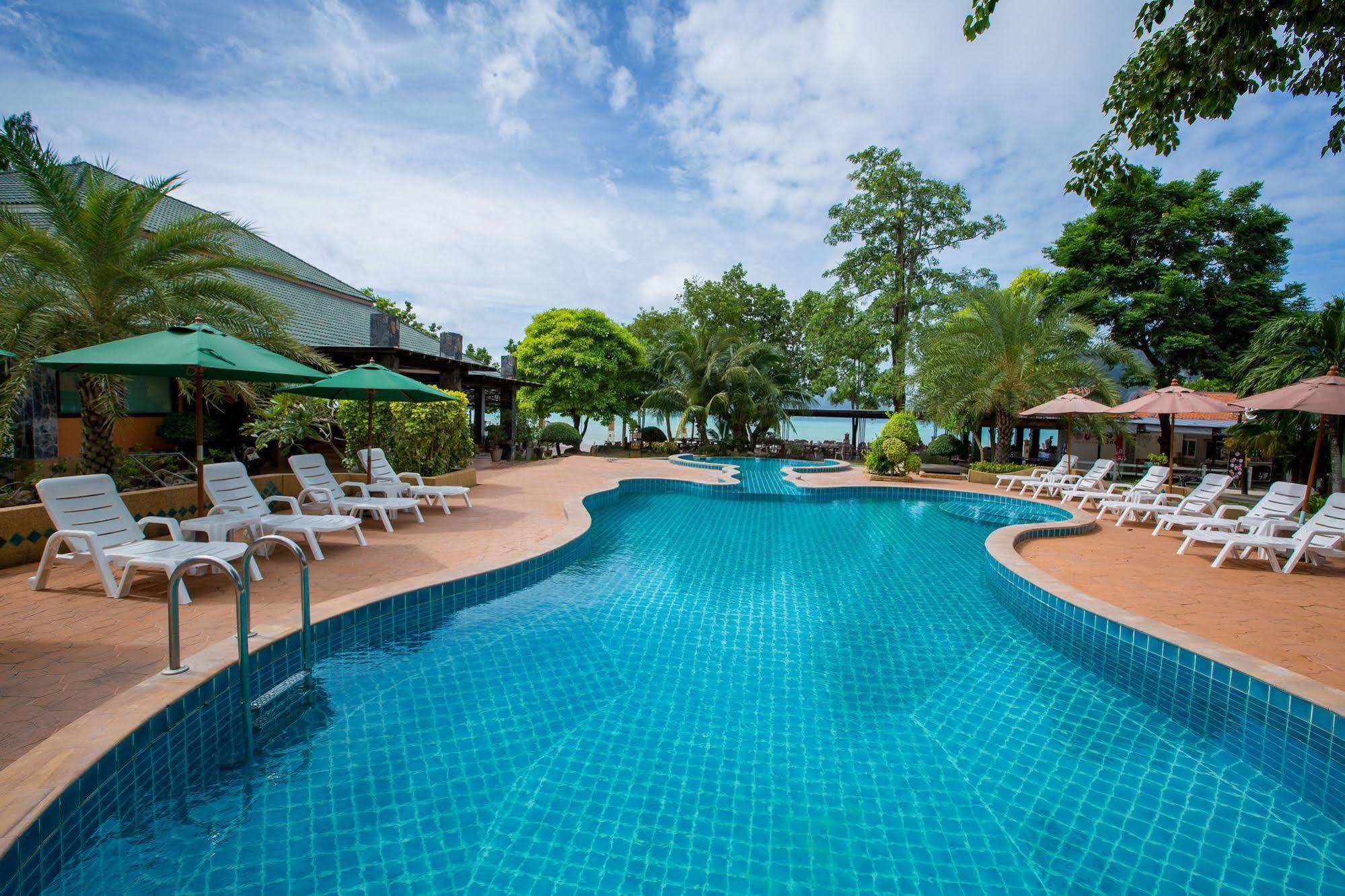 Phi Phi Andaman Beach Resort-Sha Plus Kültér fotó